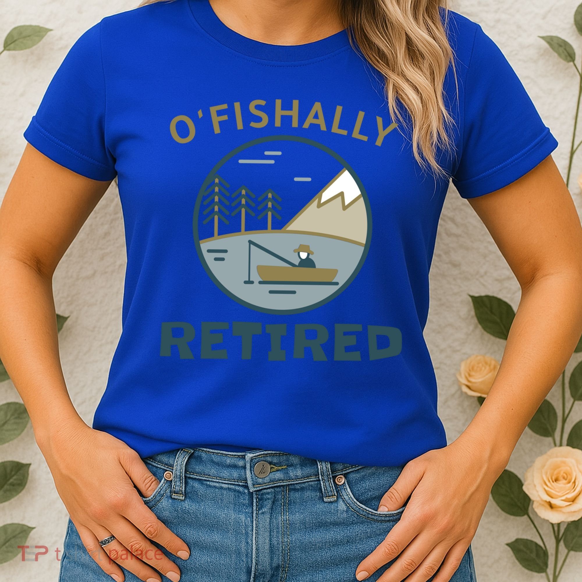 Fisherman Retirement Gift Officially O'fishally Retired Gift Women's T-Shirt