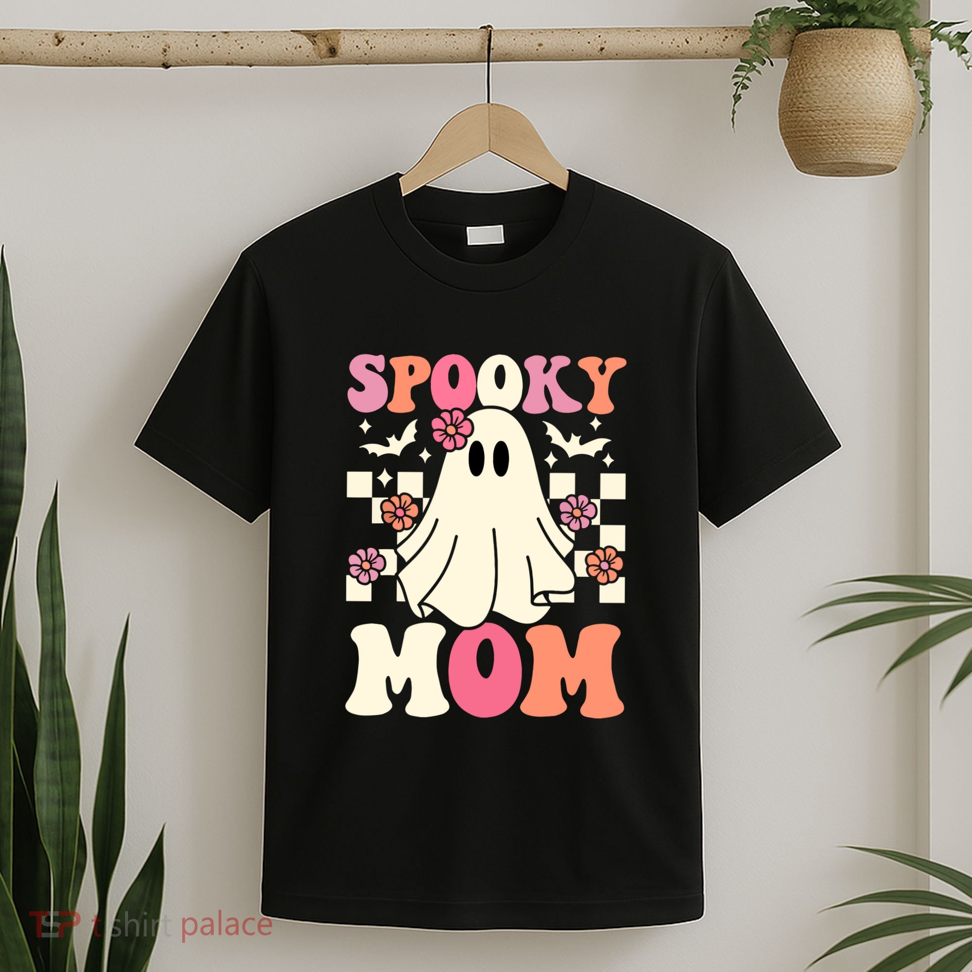 Family Retro Spooky Mom Groovy Halloween Ghost Costume Gift T-Shirt