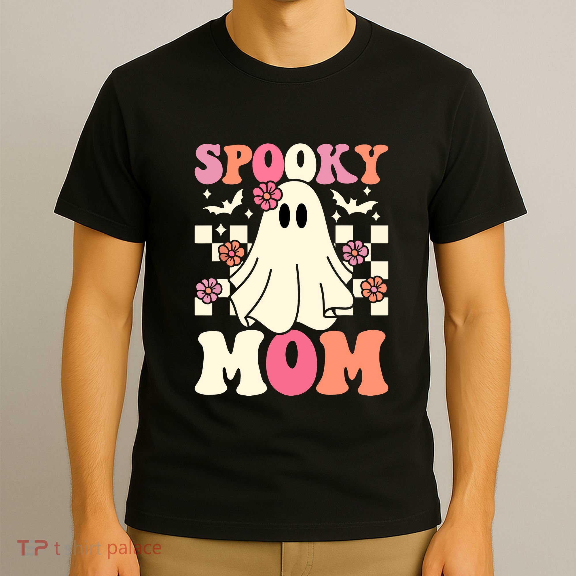 Family Retro Spooky Mom Groovy Halloween Ghost Costume Gift T-Shirt