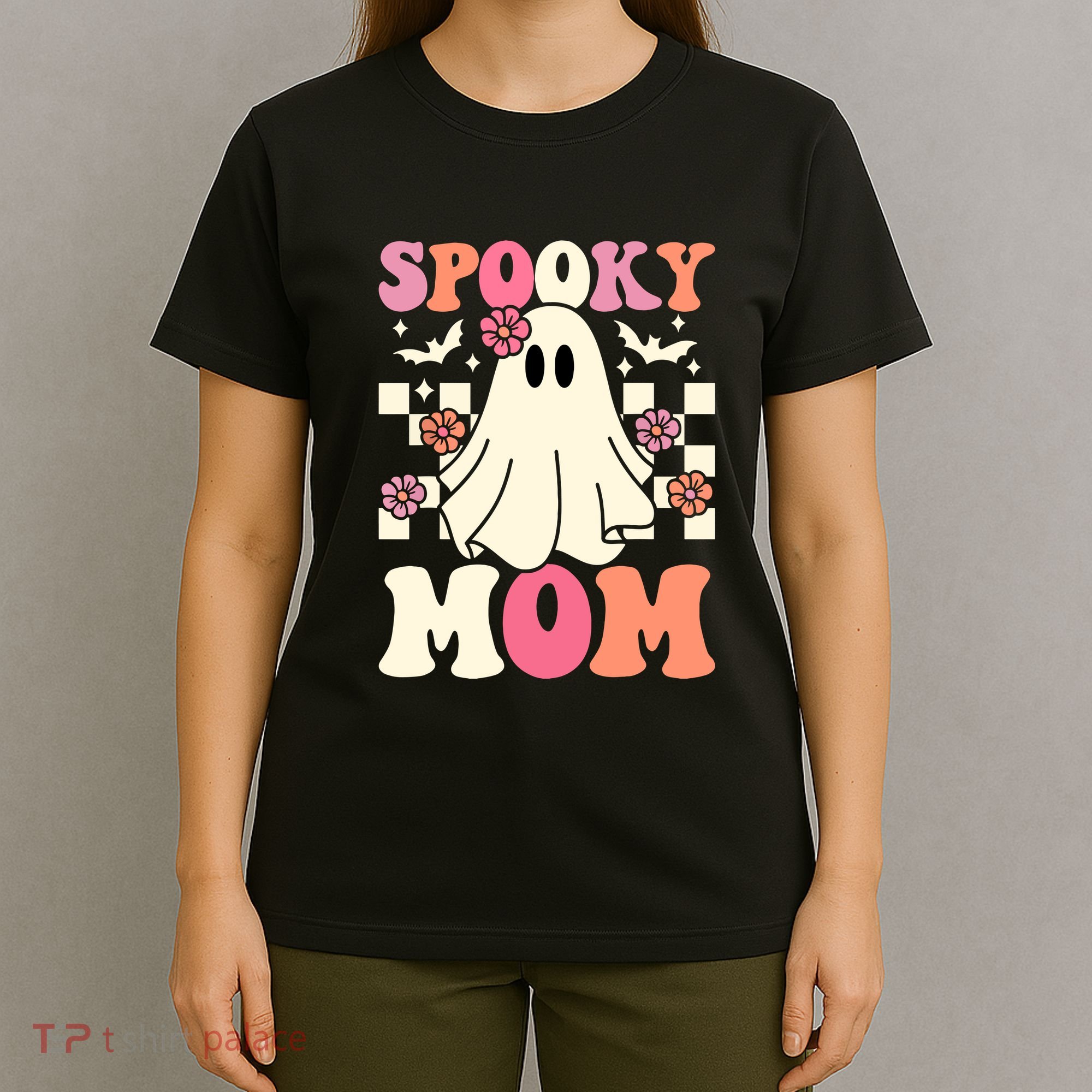Family Retro Spooky Mom Groovy Halloween Ghost Costume Gift T-Shirt
