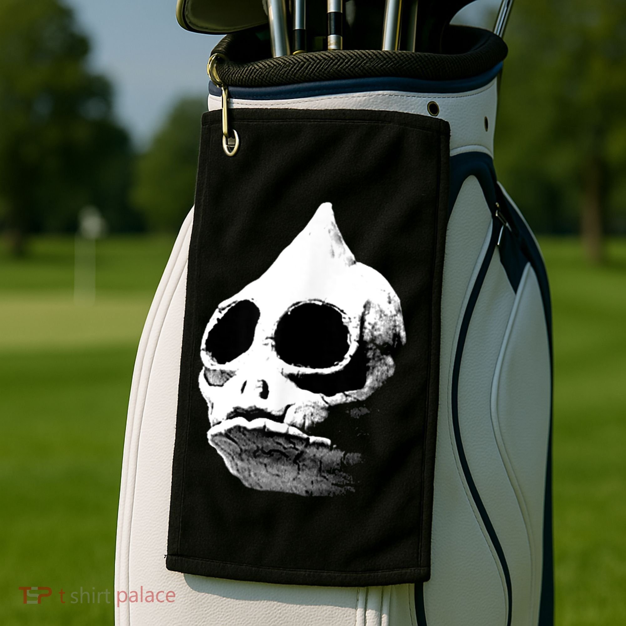 Funny Retro Sleestak Reptilian Skull Graphic Golf Towel