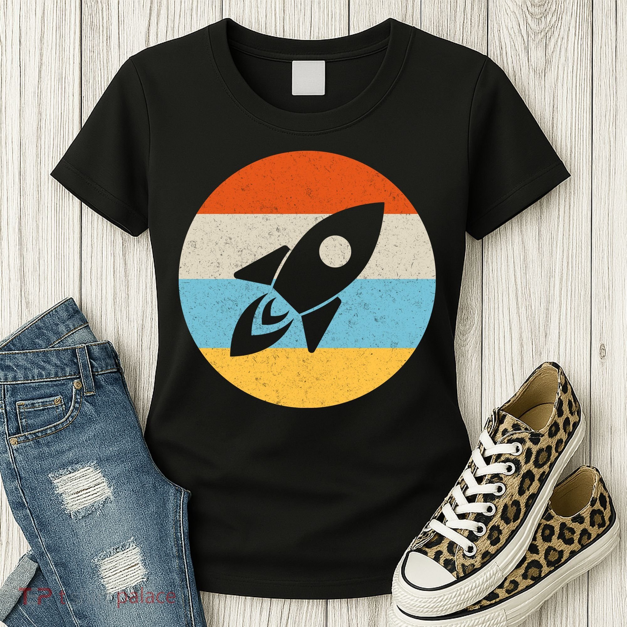 Funny Retro Sunset Spaceship Women's T-Shirt
