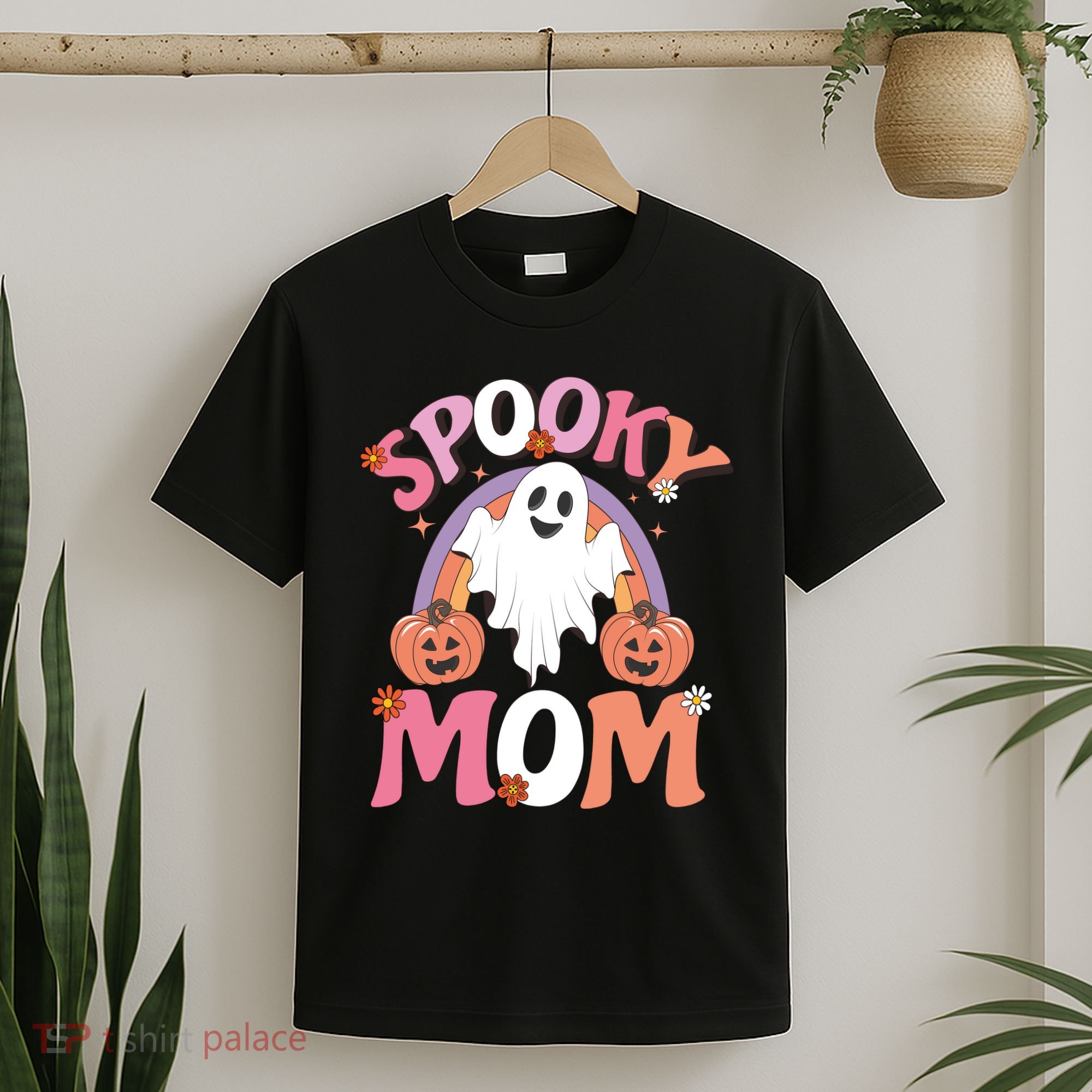 Family Retro Spooky Mom Groovy Retro Halloween Ghost Costume Gift T-Shirt