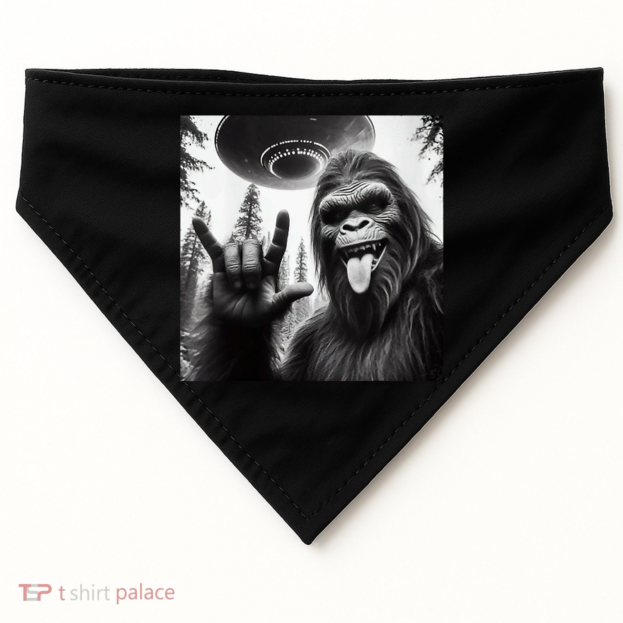 Funny Sasquatch Bigfoot Rock On Selfie With Ufo Alien USA-Made Doggie Bandana