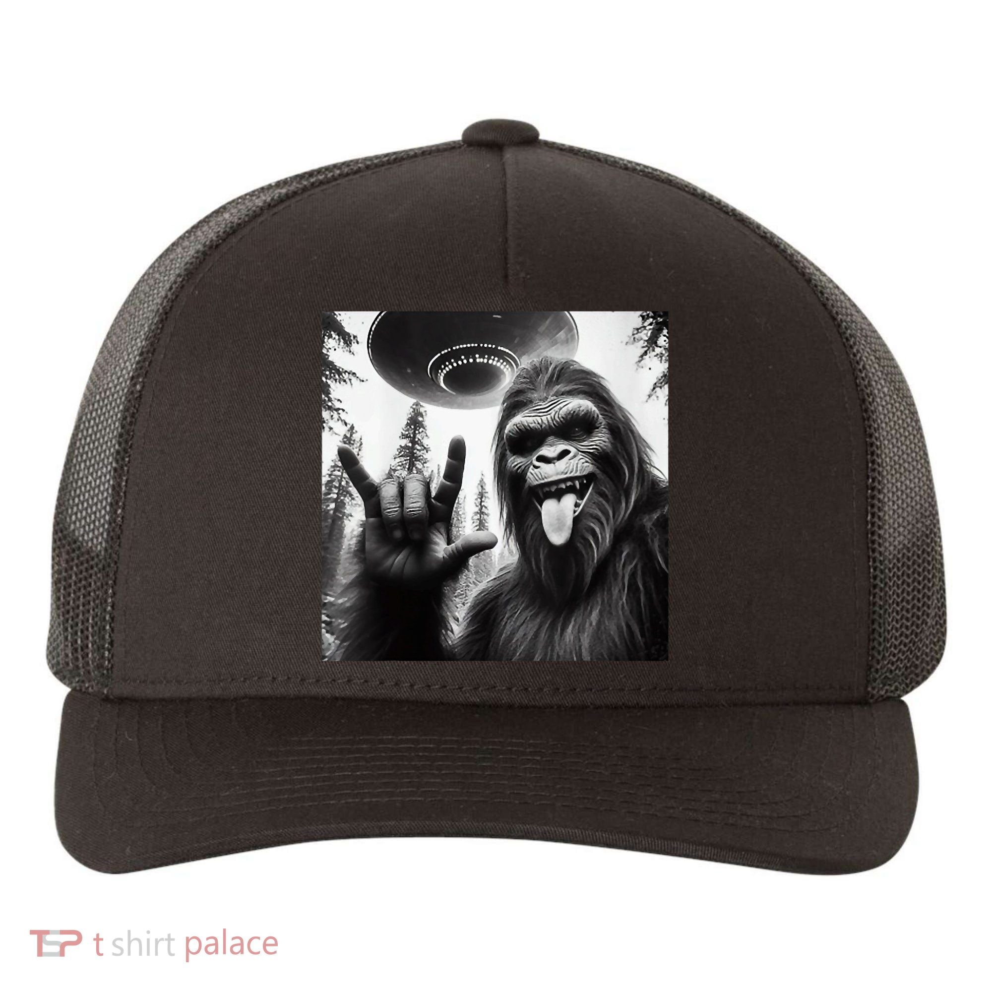 Funny Sasquatch Bigfoot Rock On Selfie With Ufo Alien Yupoong Adult 5-Panel Trucker Hat