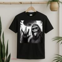 Funny Sasquatch Bigfoot Rock On Selfie With Ufo Alien T-Shirt thumb 2