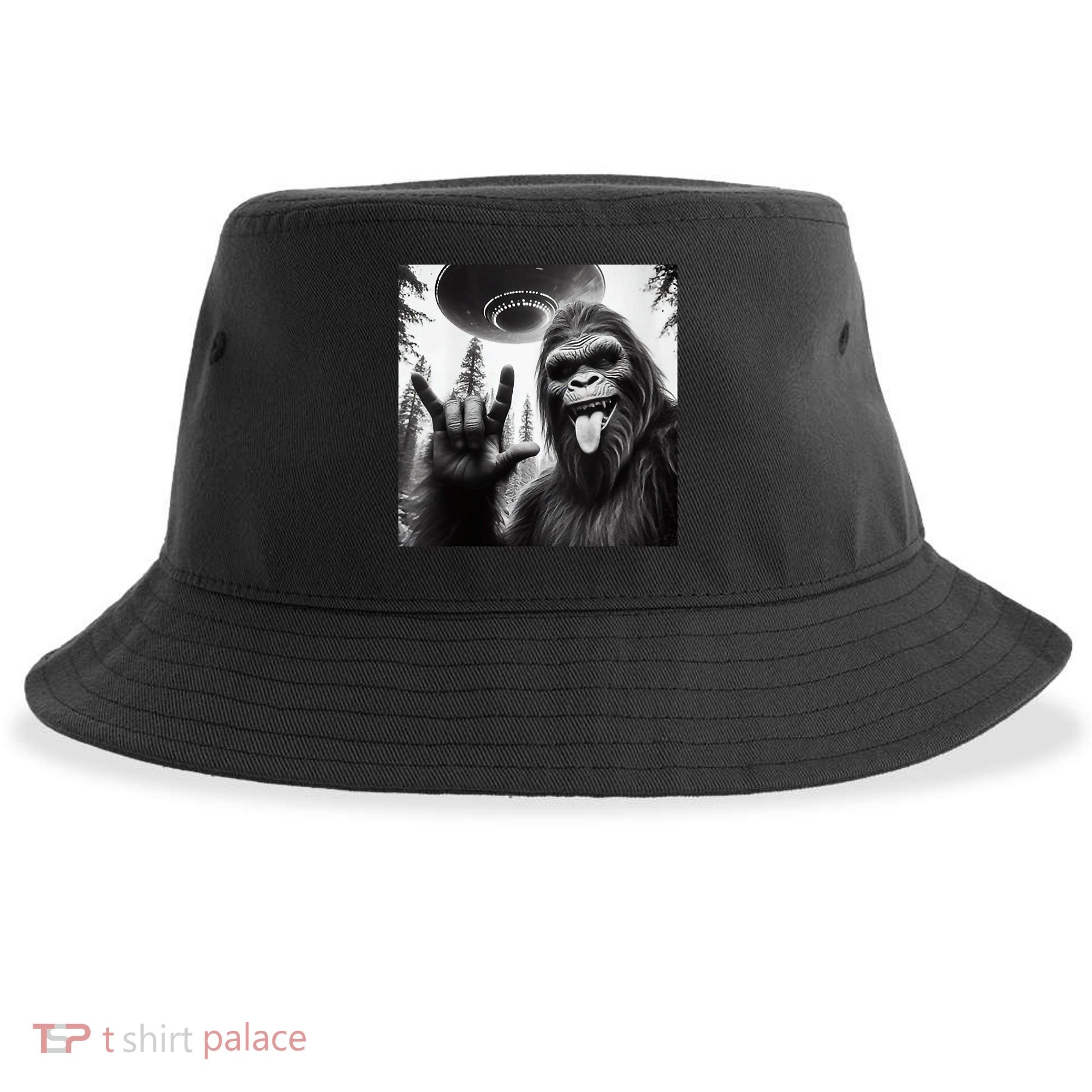 Funny Sasquatch Bigfoot Rock On Selfie With Ufo Alien Sustainable Bucket Hat