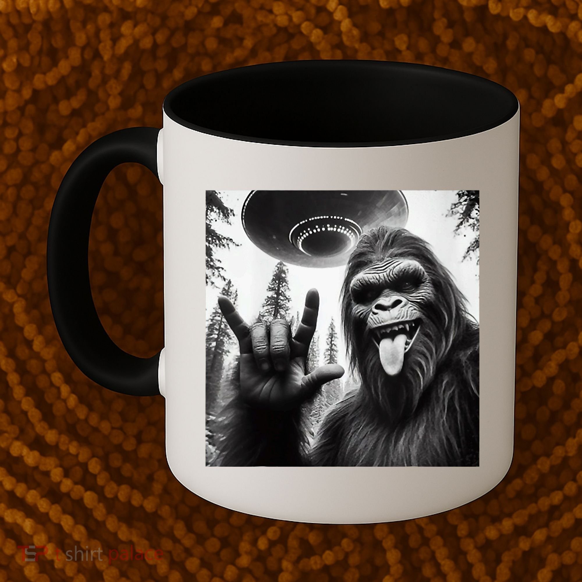 Funny Sasquatch Bigfoot Rock On Selfie With Ufo Alien Coffee Mug