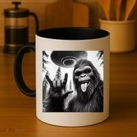 Funny Sasquatch Bigfoot Rock On Selfie With Ufo Alien Coffee Mug thumb 4