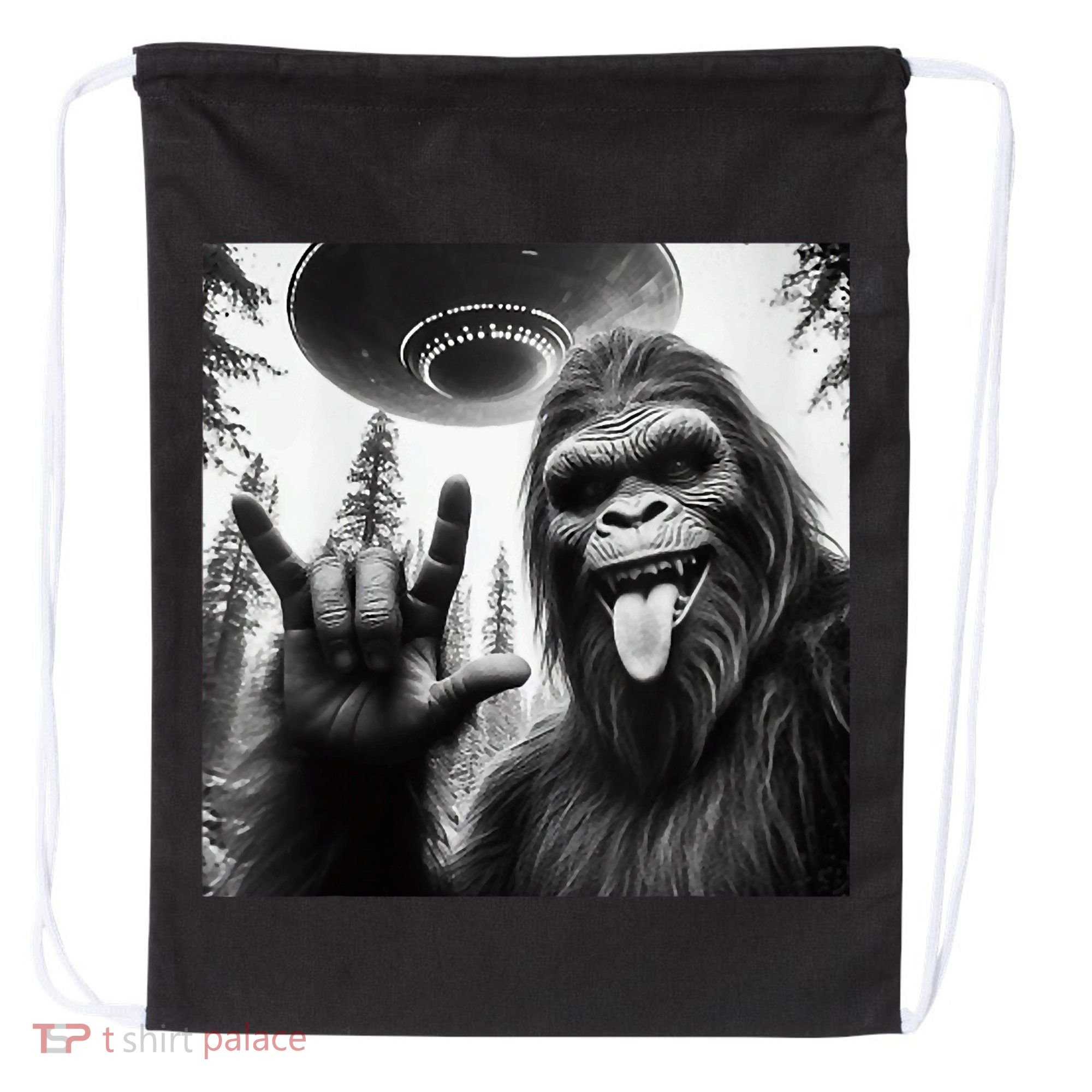 Funny Sasquatch Bigfoot Rock On Selfie With Ufo Alien Drawstring Bag