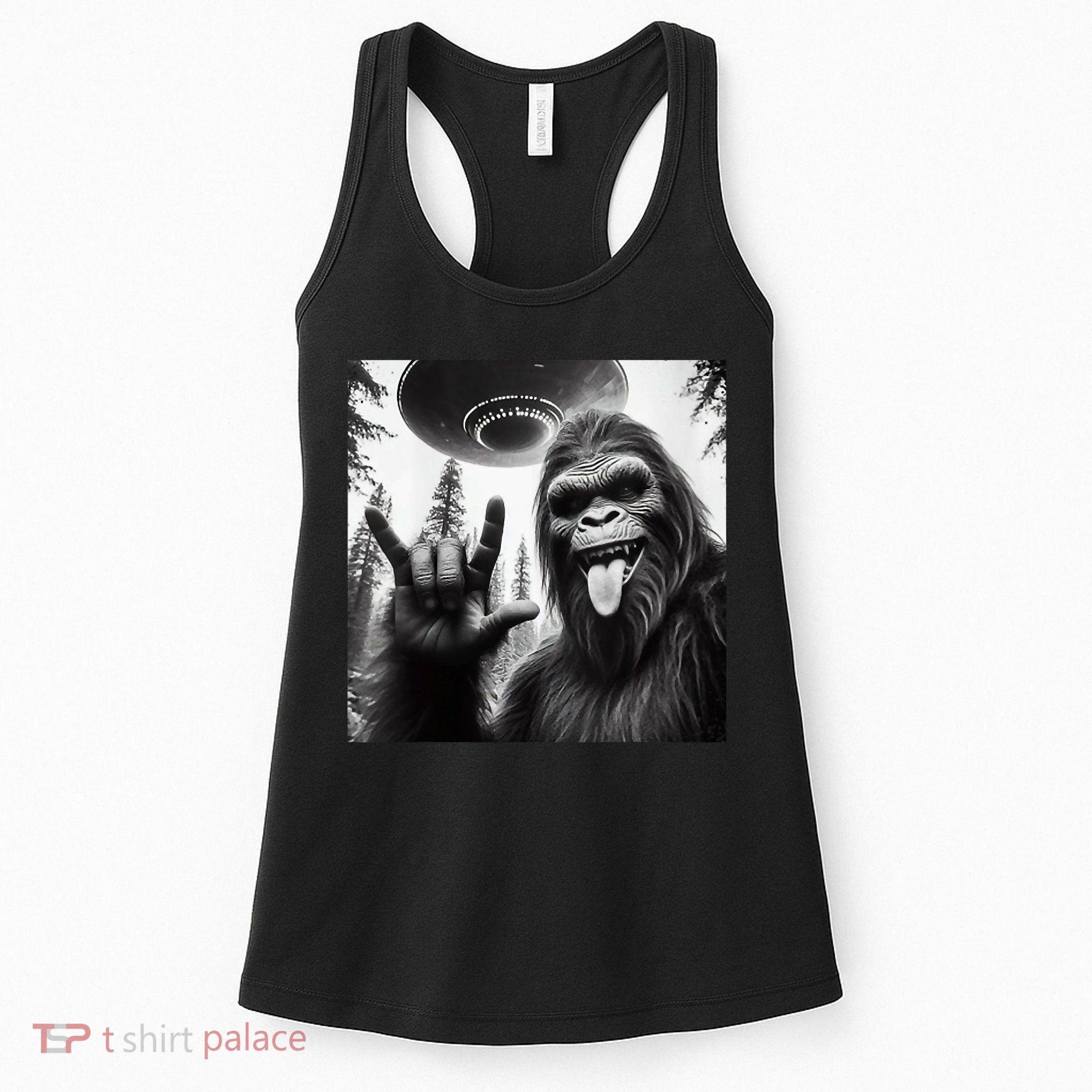 Funny Sasquatch Bigfoot Rock On Selfie With Ufo Alien Women's Tank Top