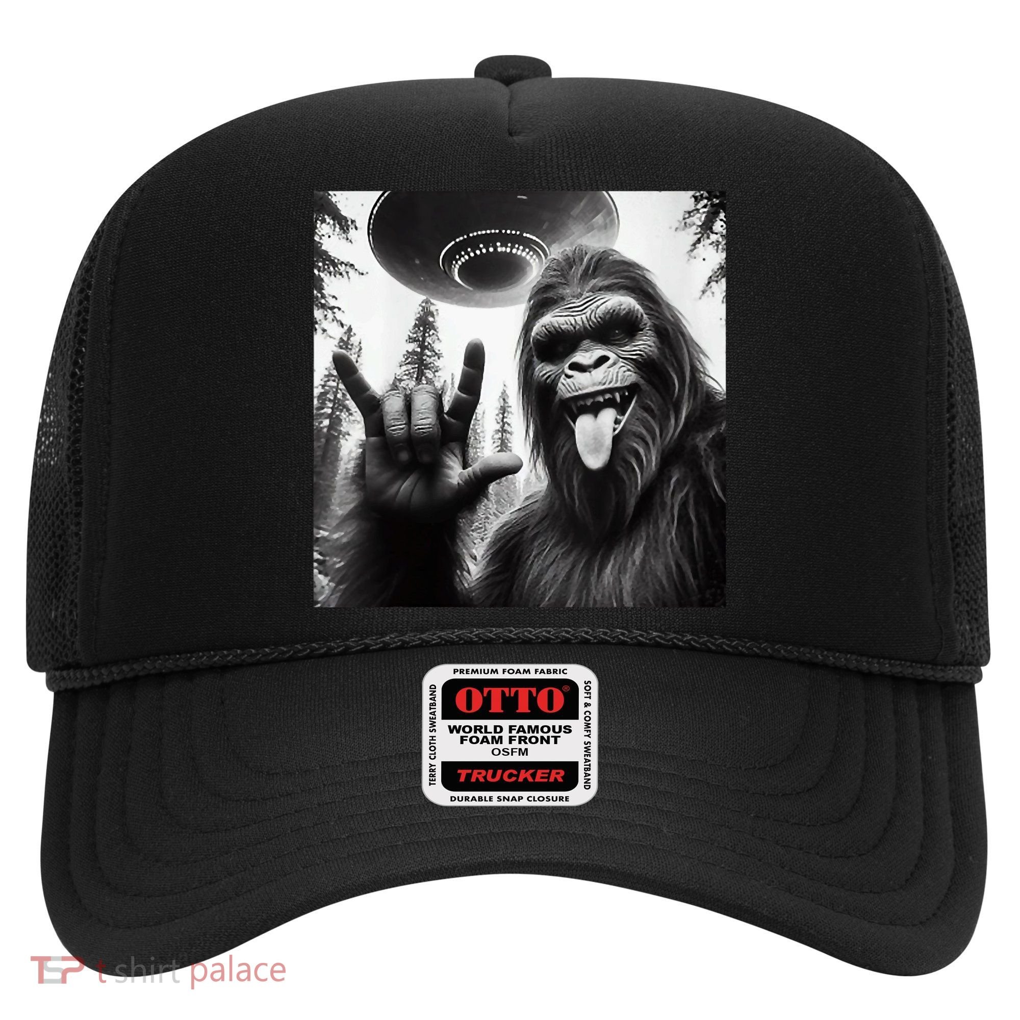 Funny Sasquatch Bigfoot Rock On Selfie With Ufo Alien Hat