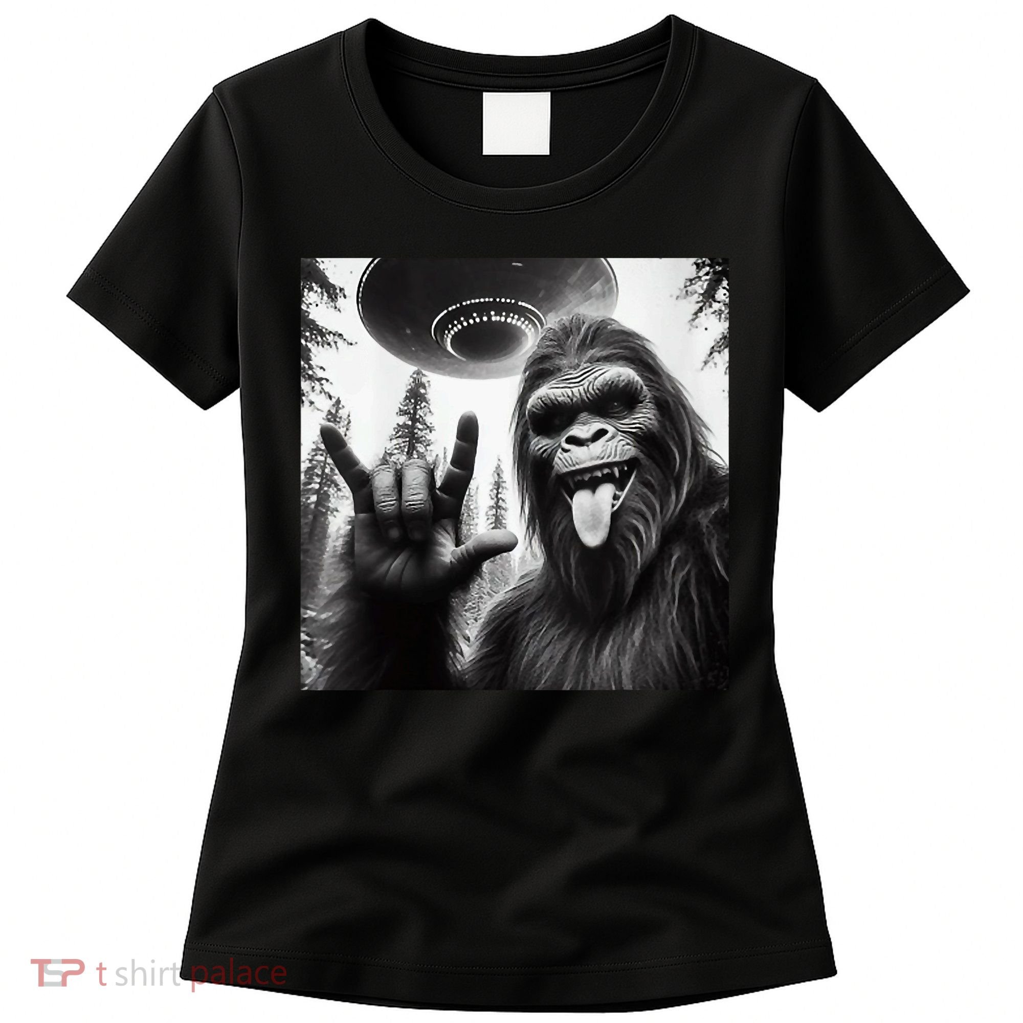 Funny Sasquatch Bigfoot Rock On Selfie With Ufo Alien Women's T-Shirt