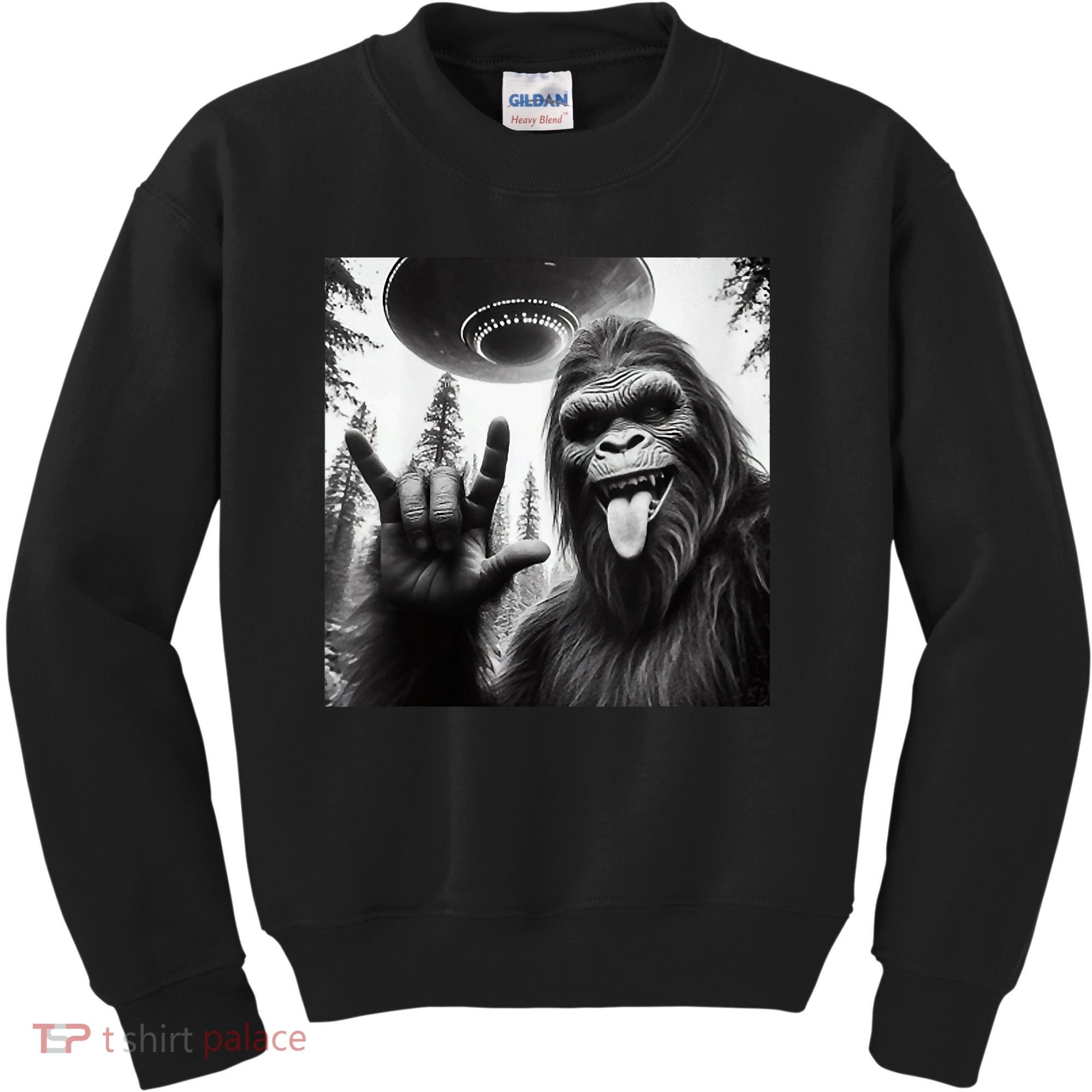 Funny Sasquatch Bigfoot Rock On Selfie With Ufo Alien Kids Sweatshirt
