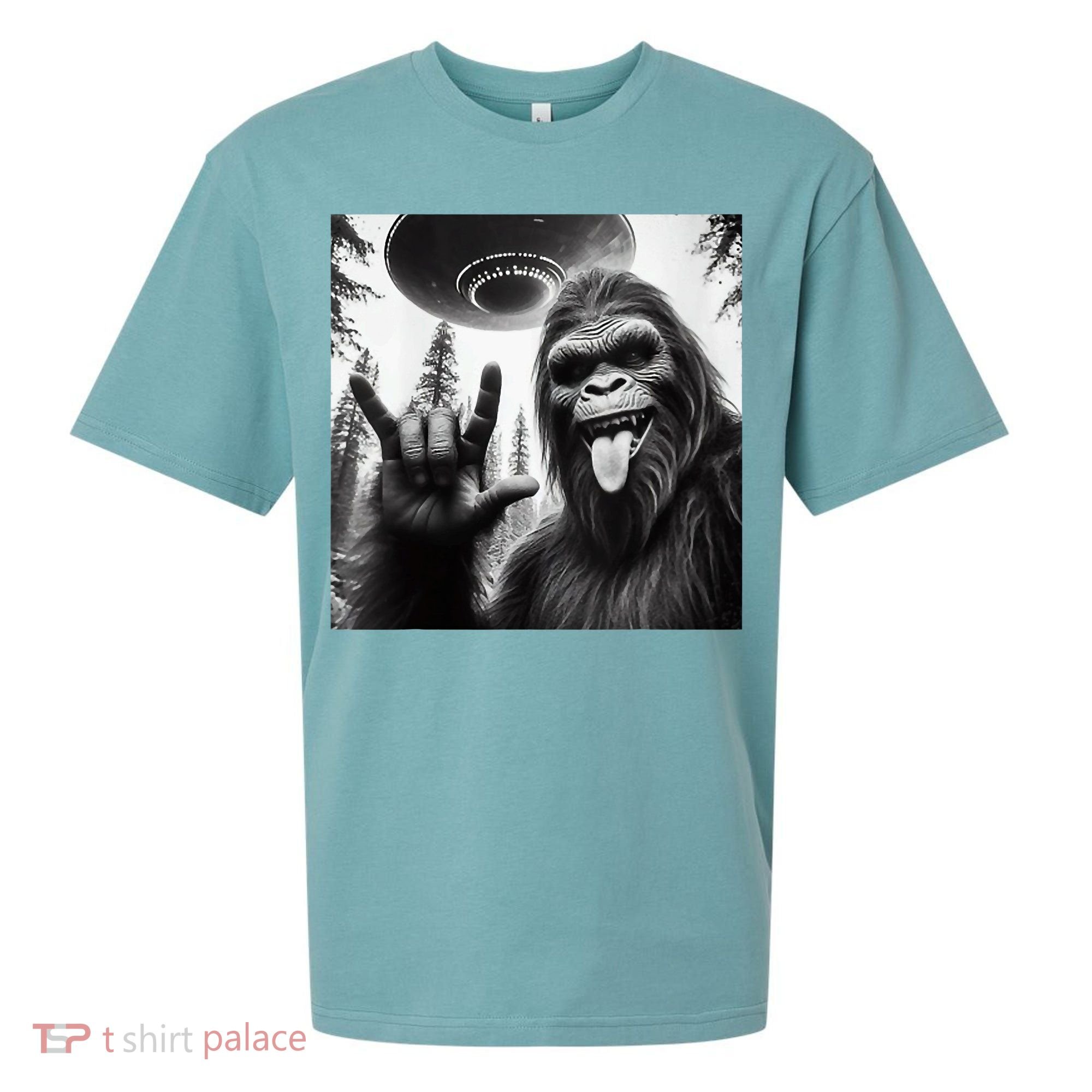 Funny Sasquatch Bigfoot Rock On Selfie With Ufo Alien Sueded Cloud Jersey T-Shirt