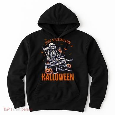 Funny Skeleton Christmas Design Just Waiting For Halloween Hoodie