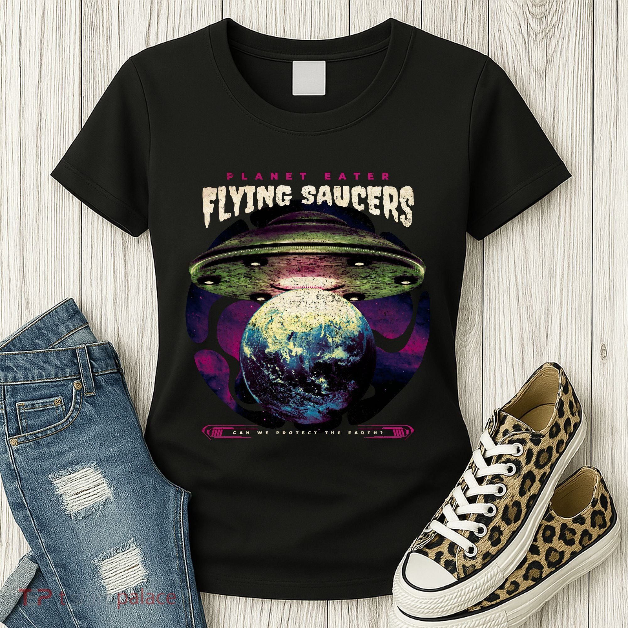 Flying Saucers Women's T-Shirt