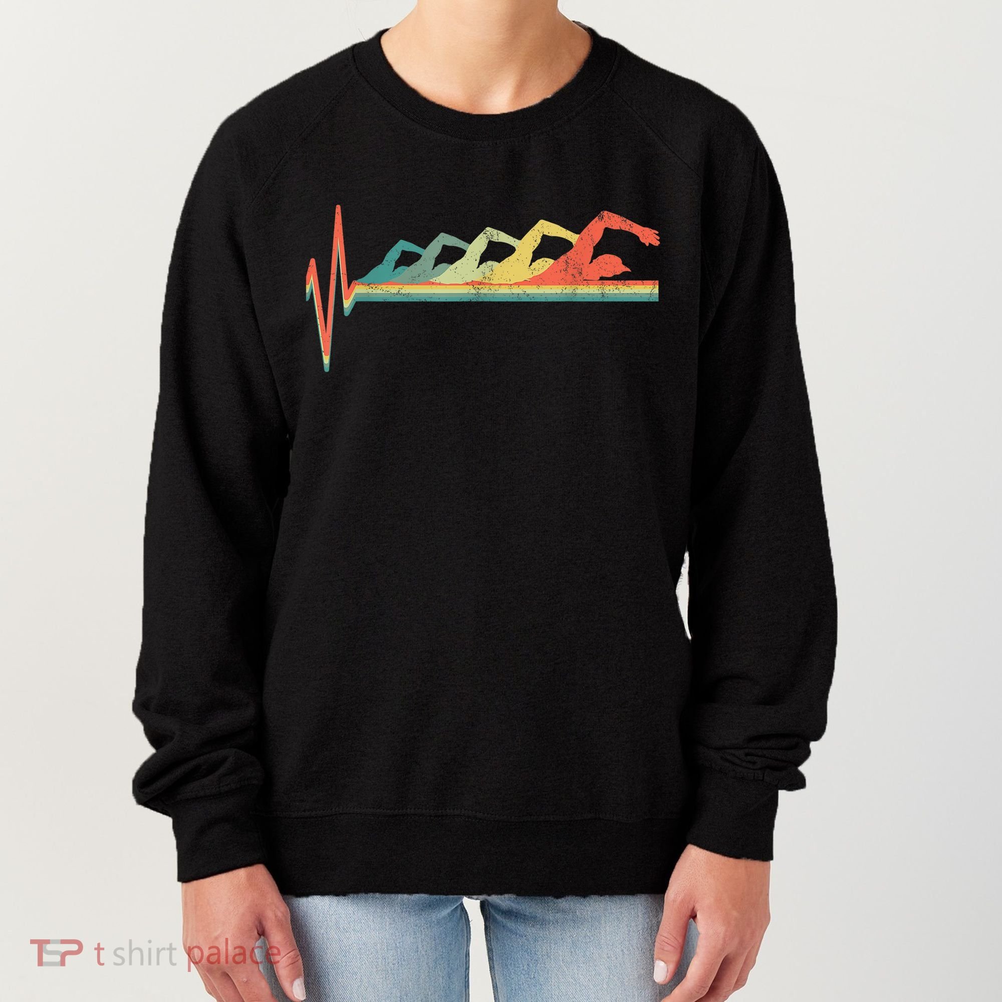 Funny Swimming Gift Swimmer Heartbeat Retro Gift Women's Sweatshirt