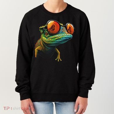 Funny Smart Looking Lizard With Glasses Women's Sweatshirt