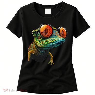 Funny Smart Looking Lizard With Glasses Women's T-Shirt