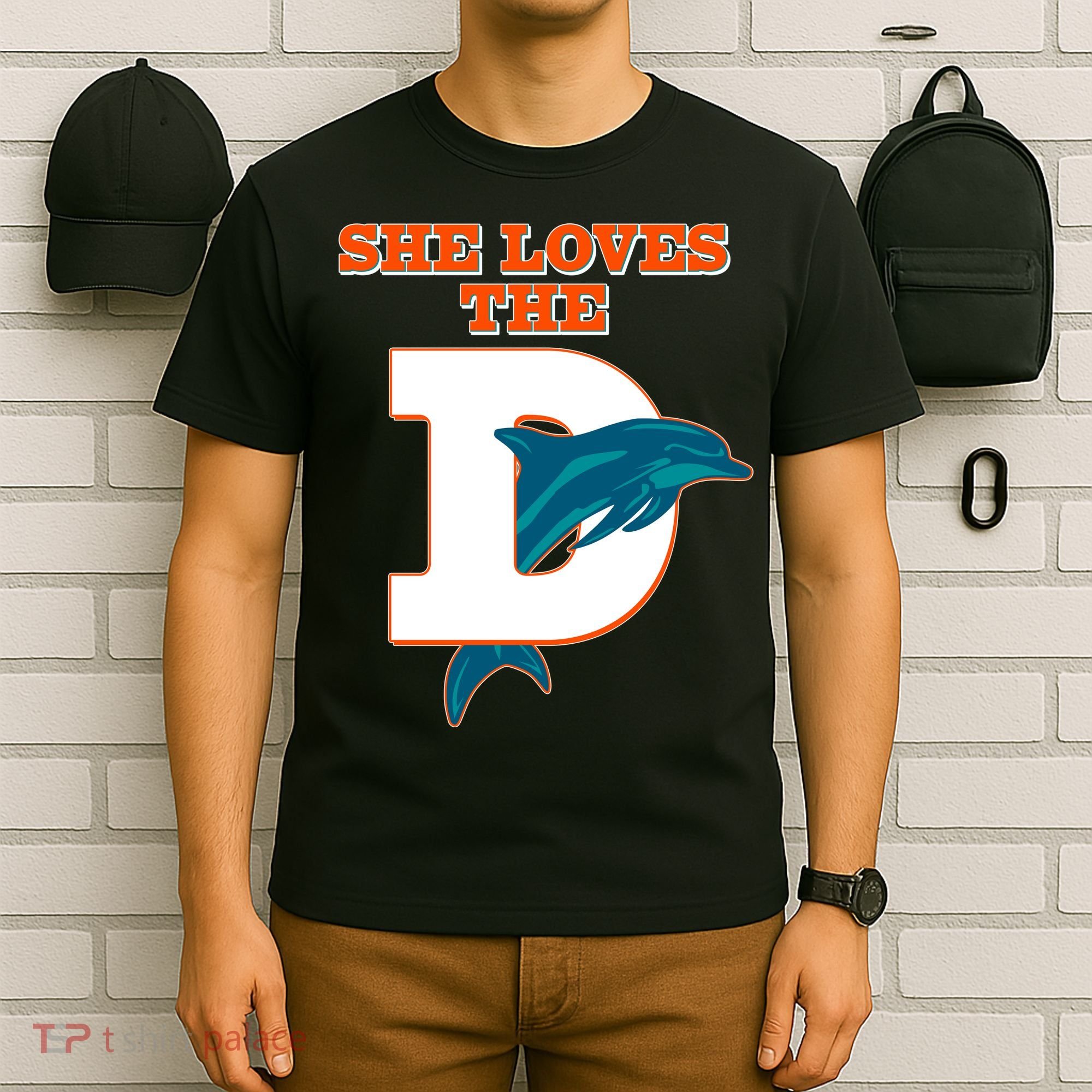 Funny She Loves The D Miami Football Fan T-Shirt
