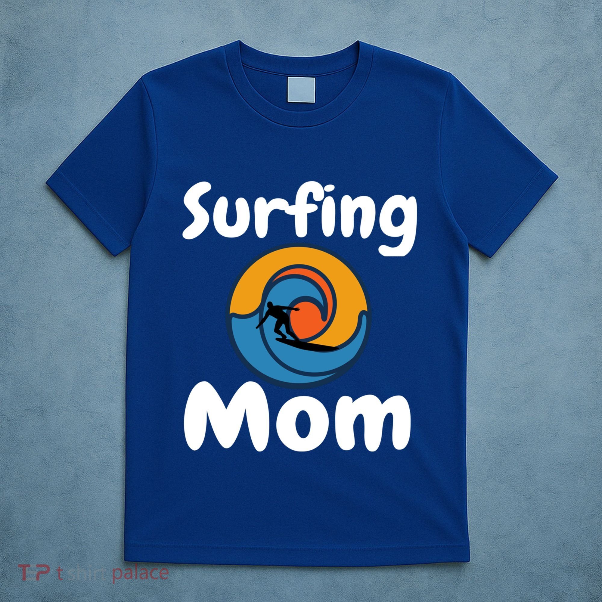 Funny Surfing Mom Surfer Mother Retro Sunrise Sunset Surf Funny Gift T-Shirt