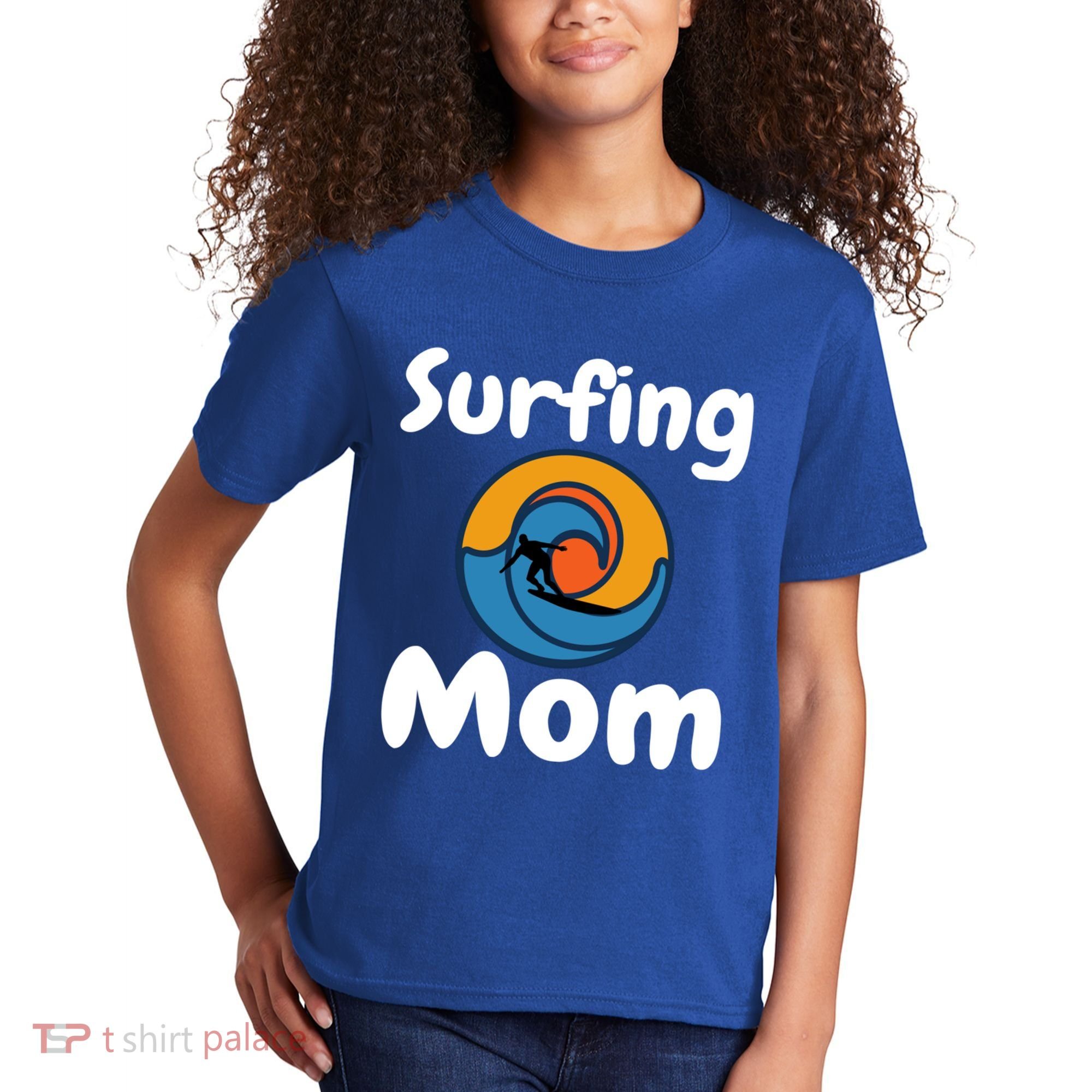 Funny Surfing Mom Surfer Mother Retro Sunrise Sunset Surf Funny Gift Kids T-Shirt