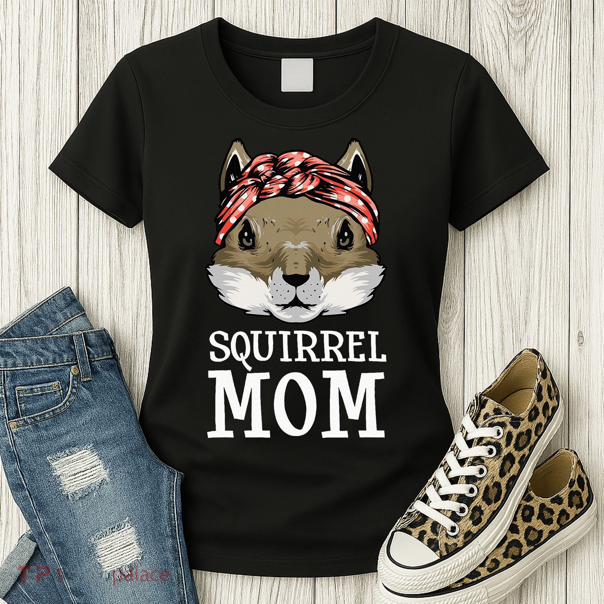 Funny Squirrel Mom Rodent Gopher Chipmunk Lover Women Women's T-Shirt