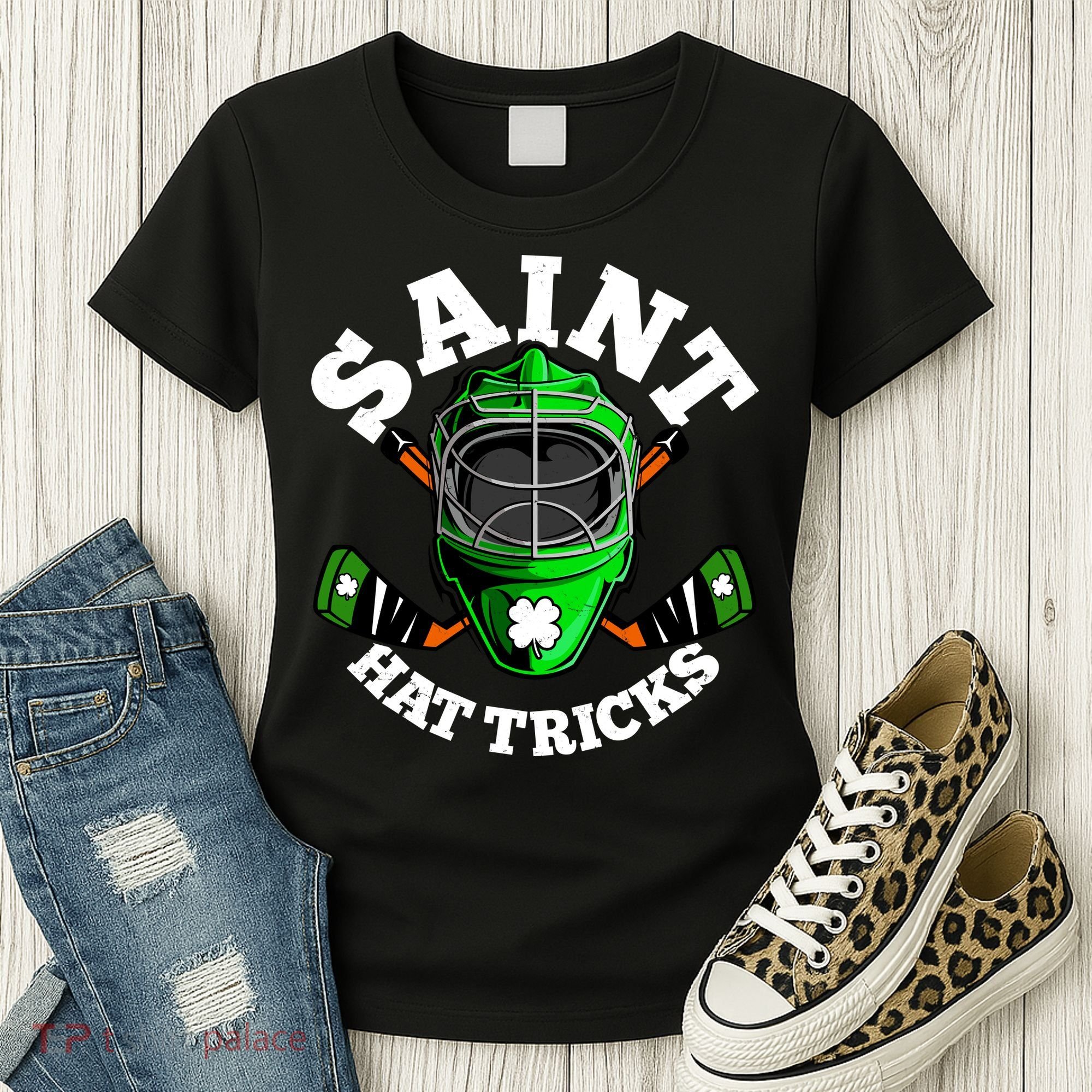 Funny St Patrick's Day Saint Hat Tricks Hockey Player Fan Women's T-Shirt