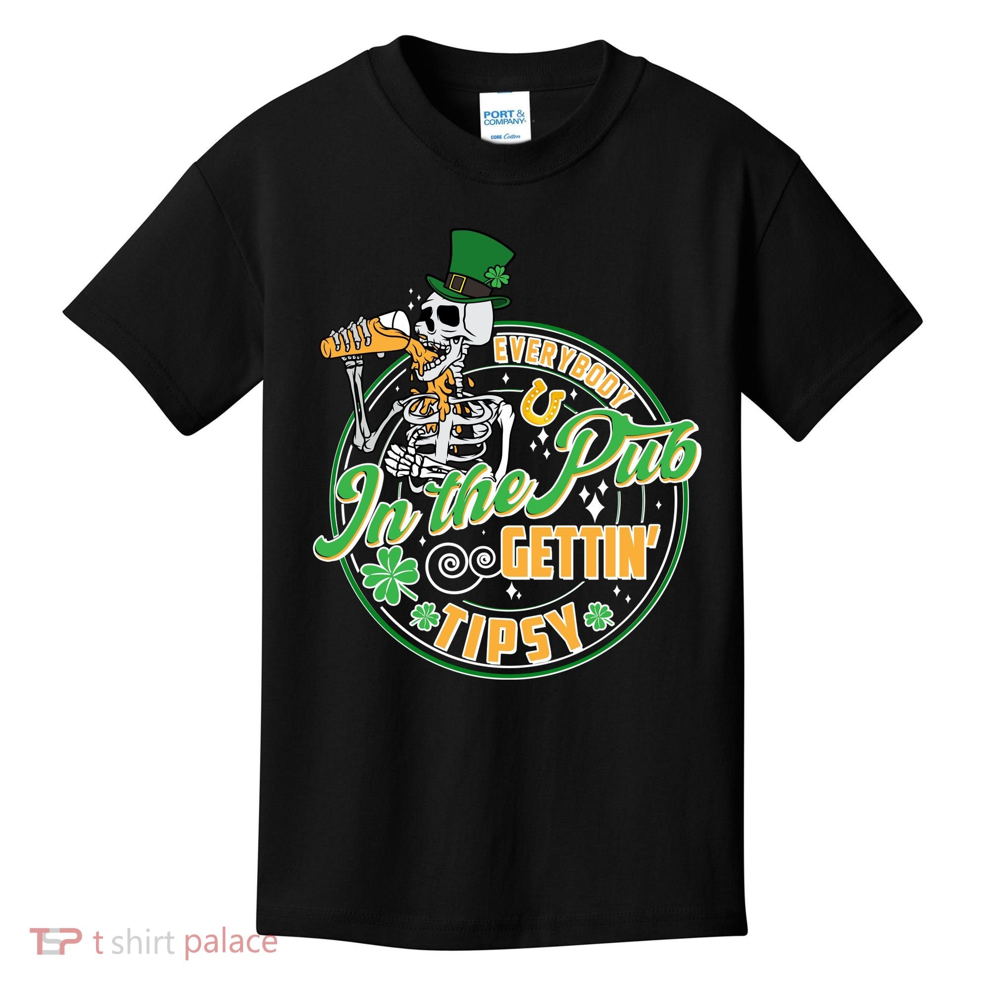 Funny St Patricks Day Everybody In The Pub Gettin Tipsy Skeleton Beer Kids T-Shirt