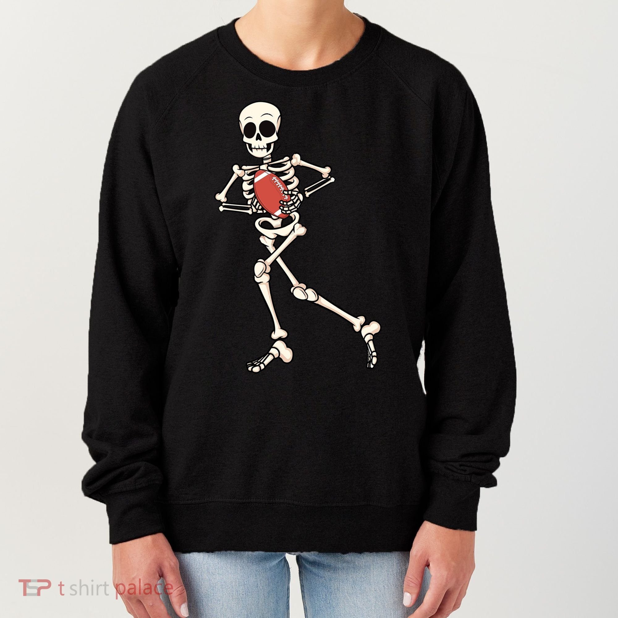 Funny Skeleton Playing Football Halloween Gift Women's Sweatshirt