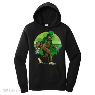 Funny St Patrick's Day Leprechaun Sasquatch With Beer Women's Hoodie