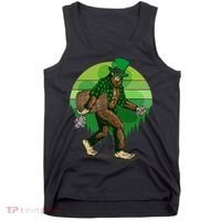 Funny St Patrick's Day Leprechaun Sasquatch With Beer Tank Top thumb 0