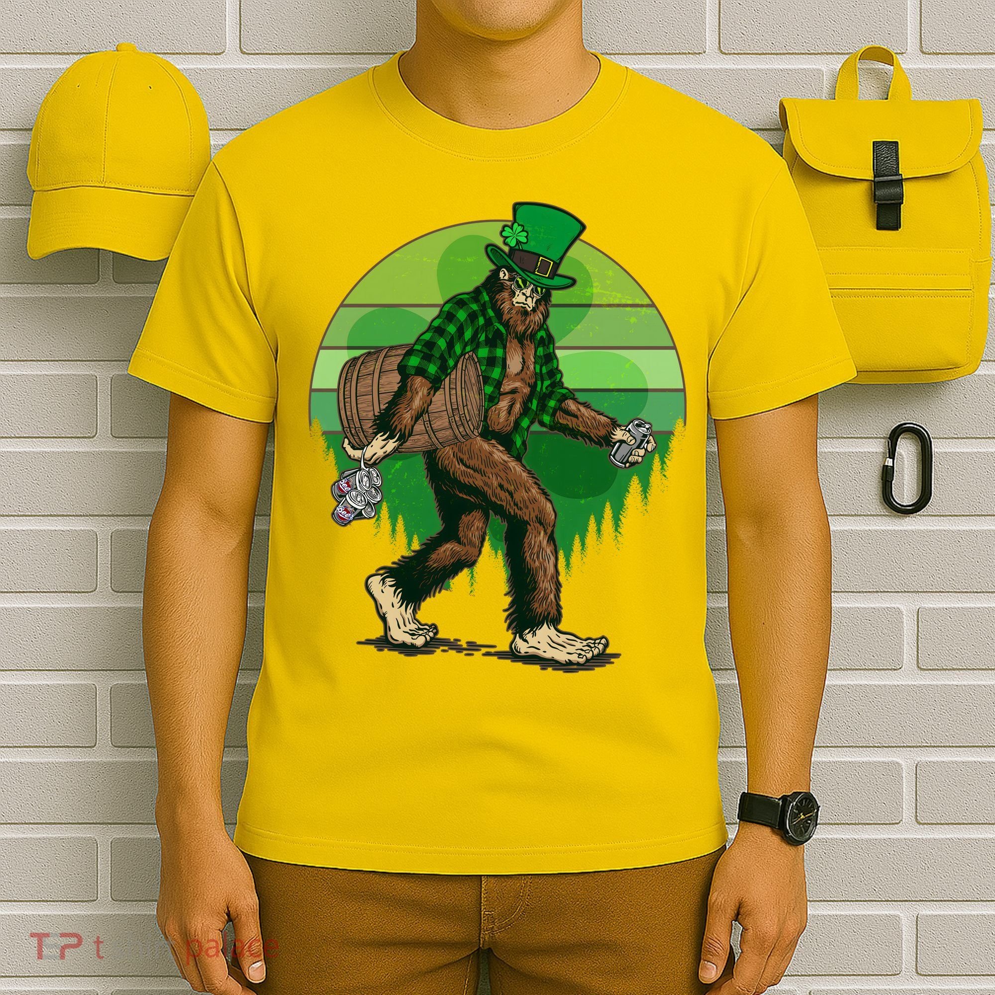Funny St Patrick's Day Leprechaun Sasquatch With Beer T-Shirt