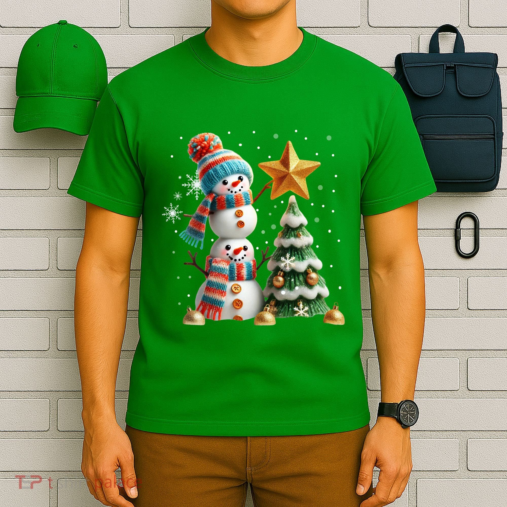 Funny Snowmen Putting Up Christmas Tree T-Shirt