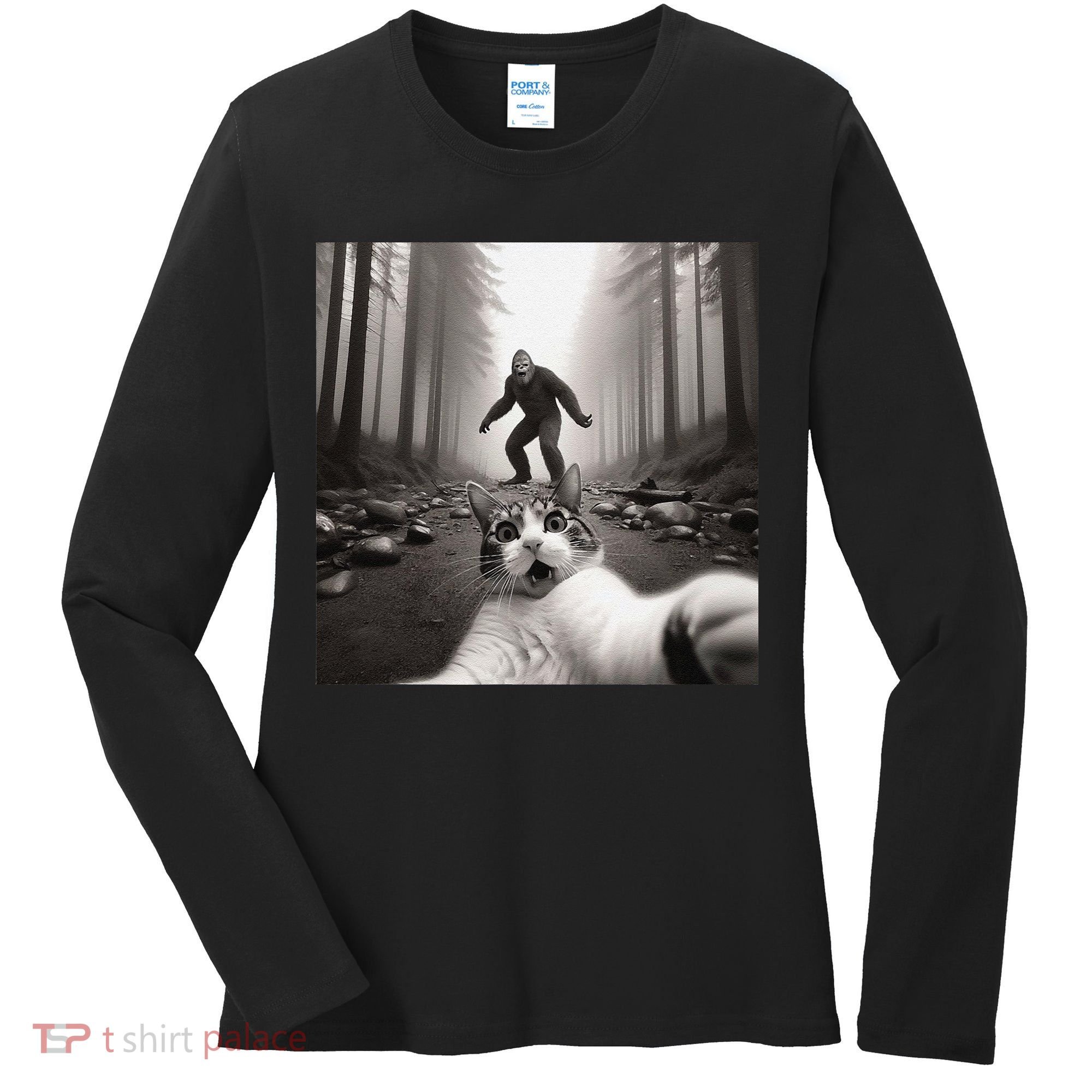 Funny Surprised Scared Cat Selfie With Sasquatsch Bigfoot Women's Long Sleeve Shirt