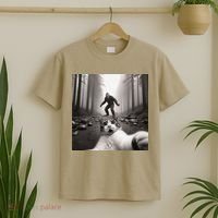 Funny Surprised Scared Cat Selfie With Sasquatsch Bigfoot T-Shirt thumb 2