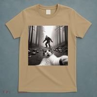 Funny Surprised Scared Cat Selfie With Sasquatsch Bigfoot T-Shirt thumb 5