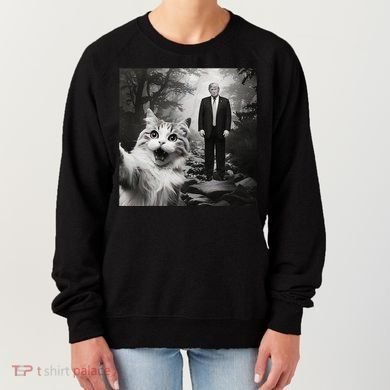 Funny Surprised Scared Cat Selfie With D.Trump Women's Sweatshirt