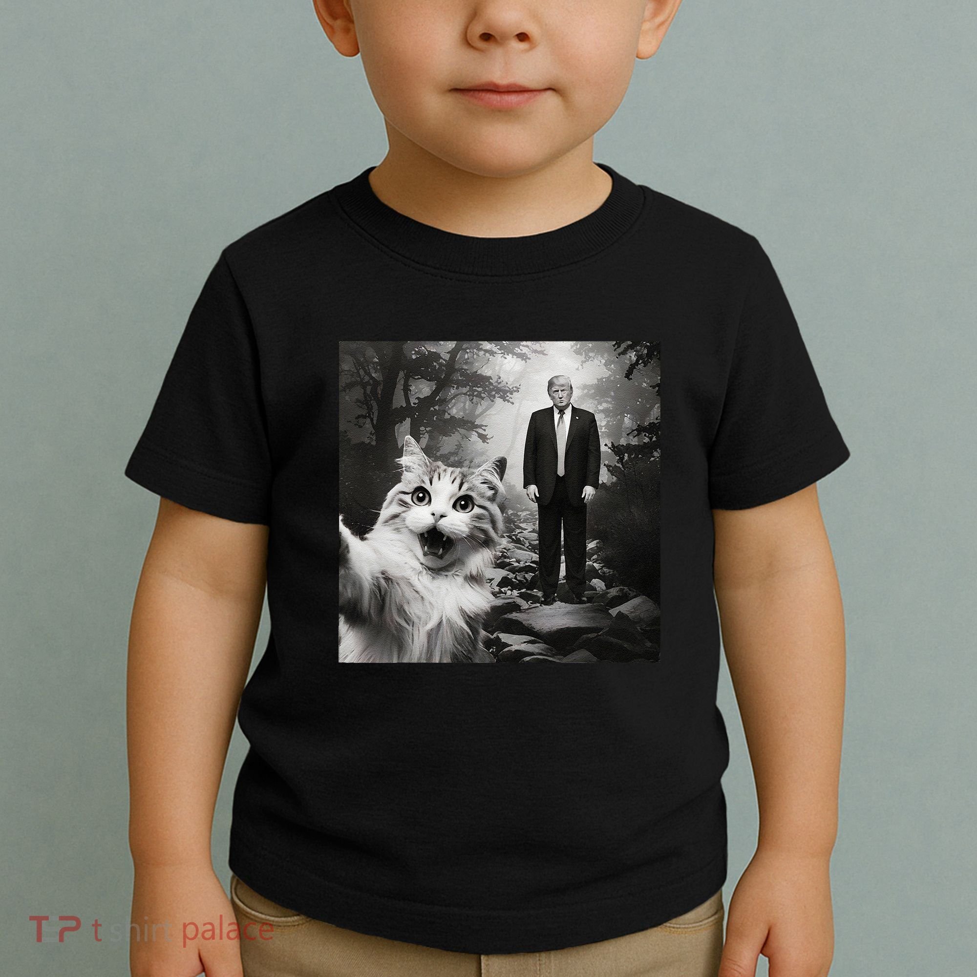 Funny Surprised Scared Cat Selfie With D.Trump Toddler T-Shirt