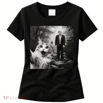 Funny Surprised Scared Cat Selfie With D.Trump Women's T-Shirt