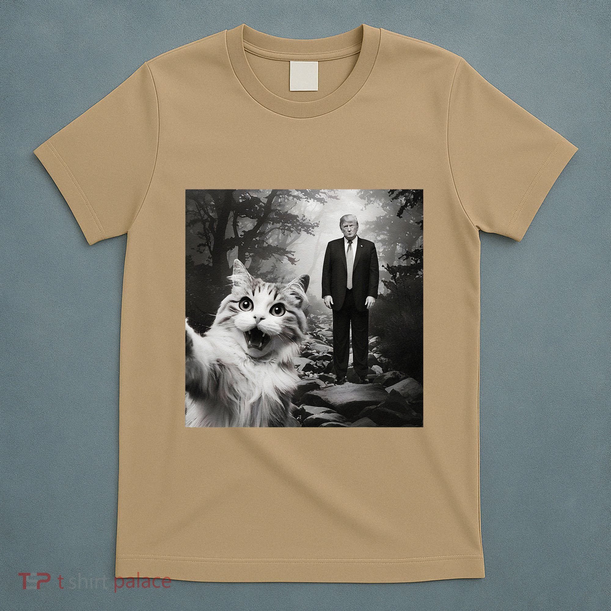 Funny Surprised Scared Cat Selfie With D.Trump T-Shirt