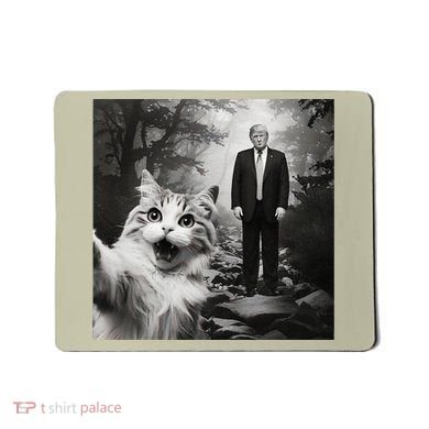 Funny Surprised Scared Cat Selfie With D.Trump Mousepad