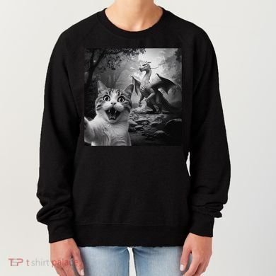 Funny Surprised Scared Cat Selfie With Dragon Women's Sweatshirt