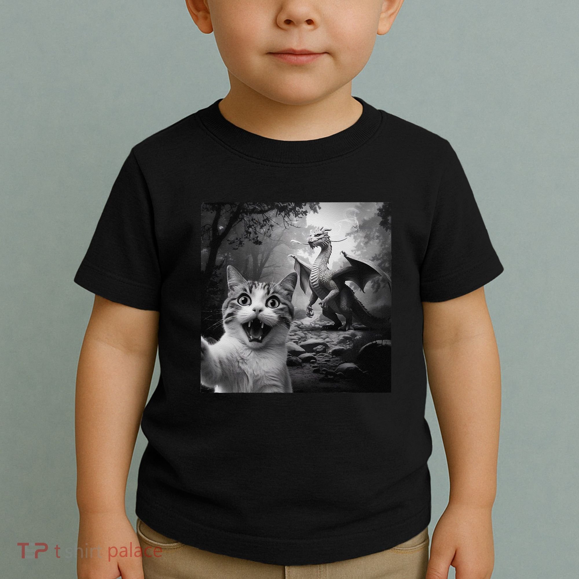 Funny Surprised Scared Cat Selfie With Dragon Toddler T-Shirt
