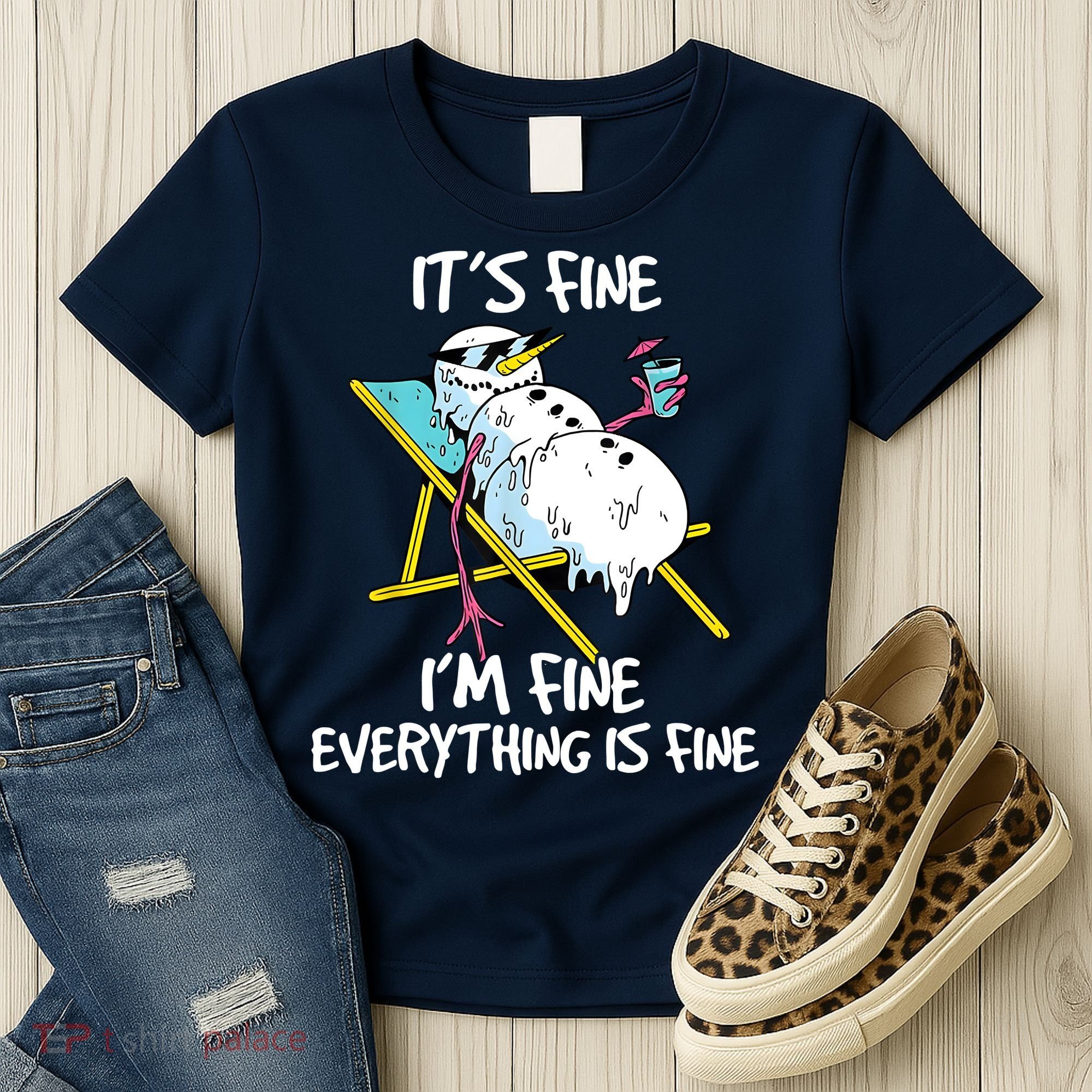 Funny Summer Vacation Gnomies Gnomes For Christmas In July Women's T-Shirt