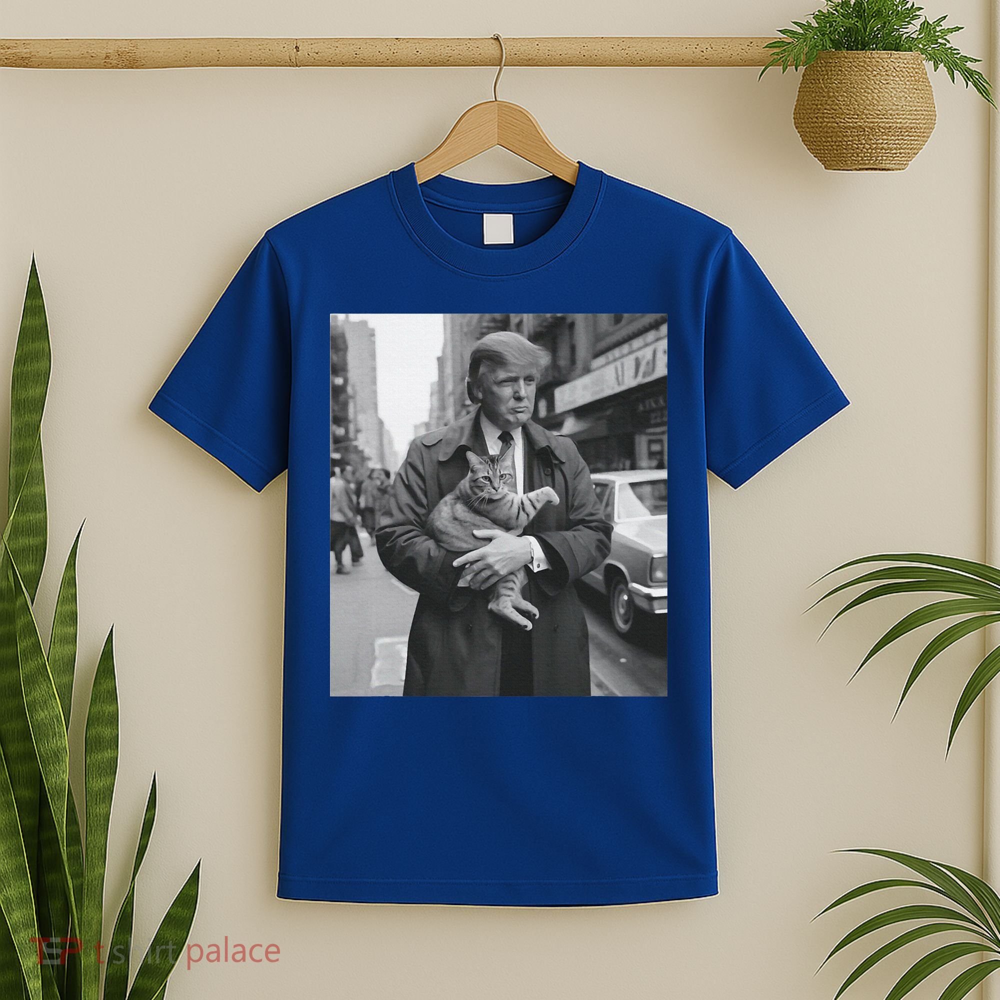 Funny Trump And Cat Funny Political  T-Shirt