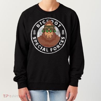 Funny Tactical Bigfoot Special Forces Hide And Seek Champion Women's Sweatshirt