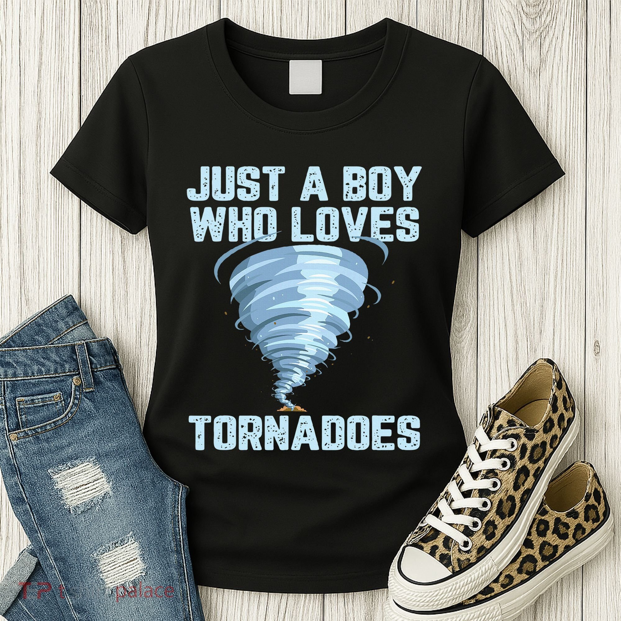 Funny Tornado Gift For Hurricane Weather Chaser Women's T-Shirt