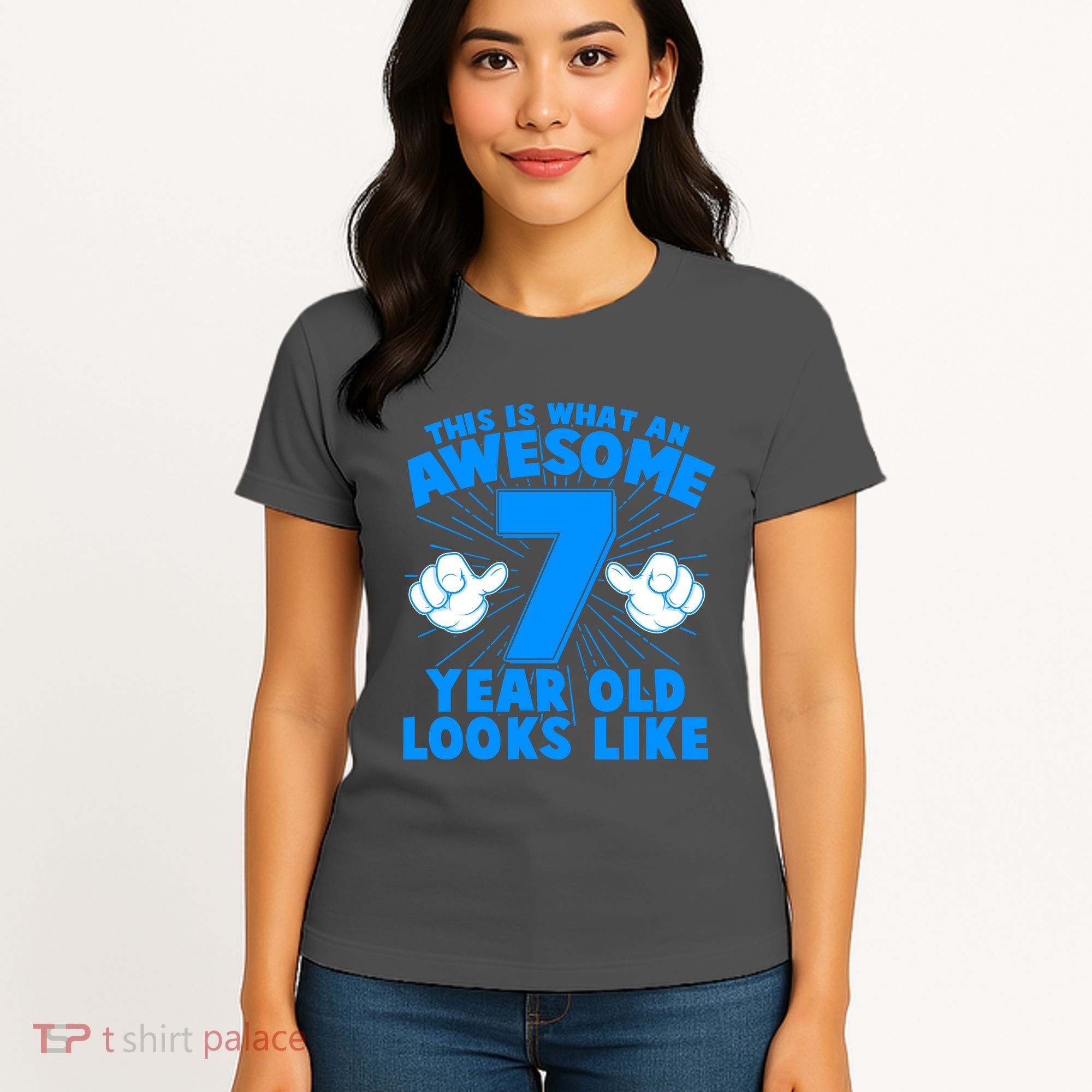 Funny This Is What An Awesome 7 Year Old Looks Like Birthday Women's T-Shirt